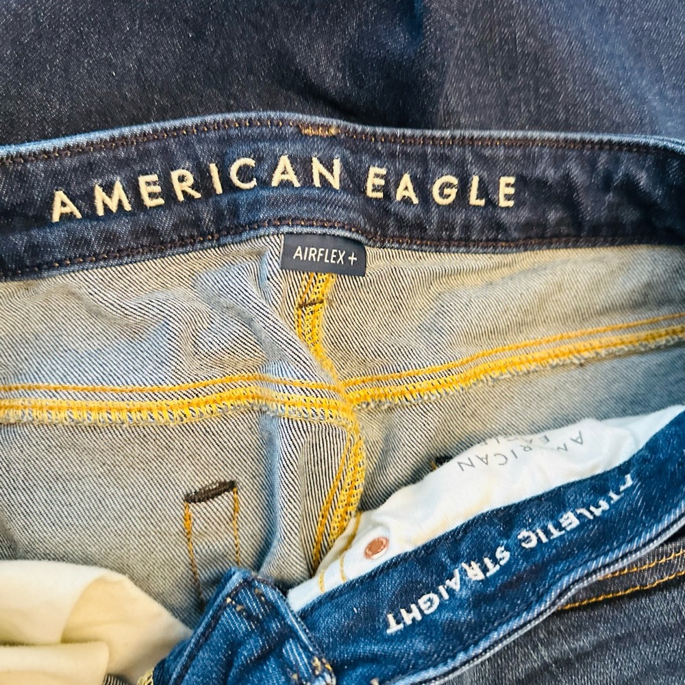 American Eagle Straight Denim Jeans Bundle - Light & Dark Wash Pair Mens 31x32 - Picture 7 of 15
